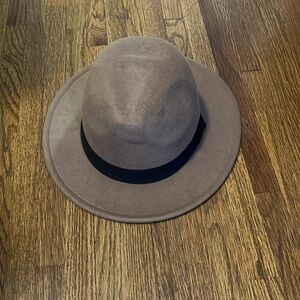 H&M tan color fedora hat